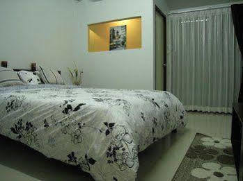 Centana Apartment Bangkok Exterior foto